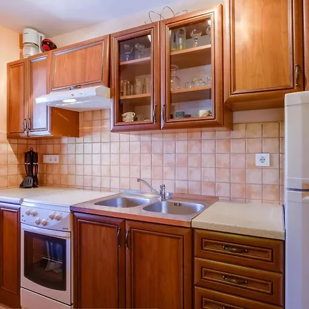 Giselle Apartment