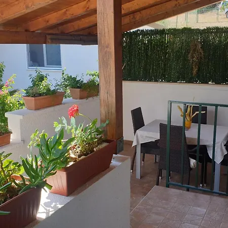 Giselle Apartment