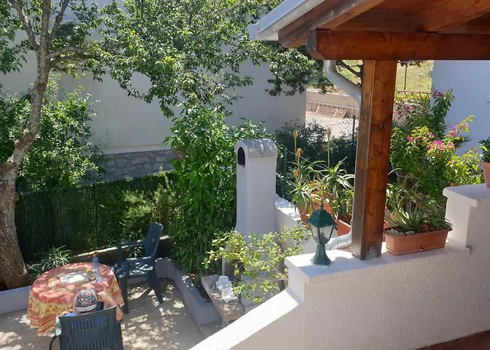 Giselle Daire Mali Lošinj