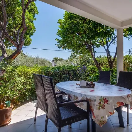 Giselle Mali Lošinj