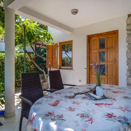 Giselle Apartamento Mali Lošinj