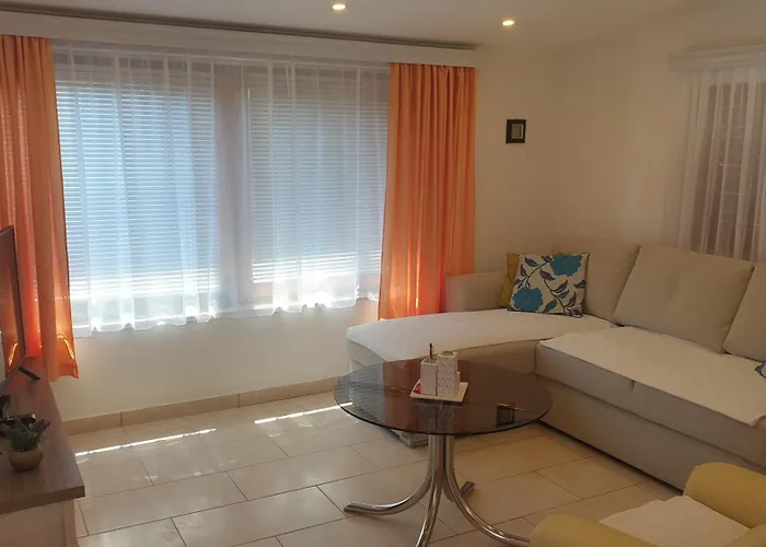 アパート Giselle *